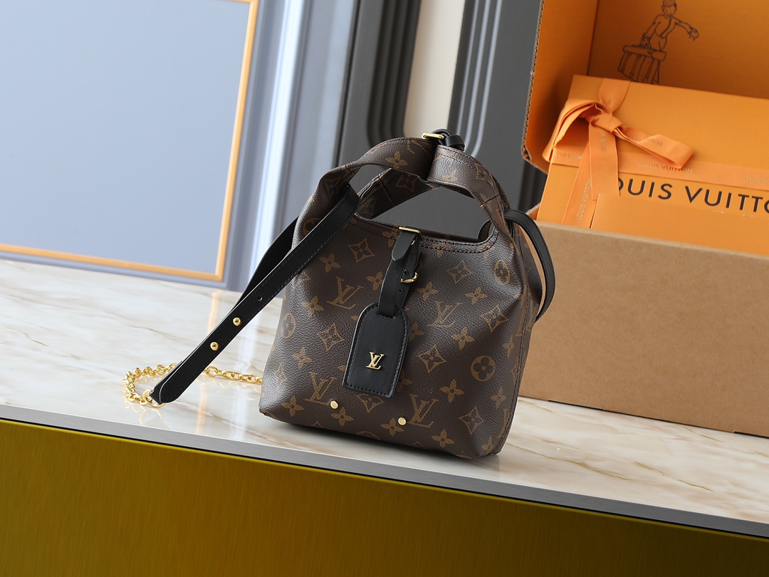 LV Classic Handbag Monogram Canvas Crossbody Strap 1637